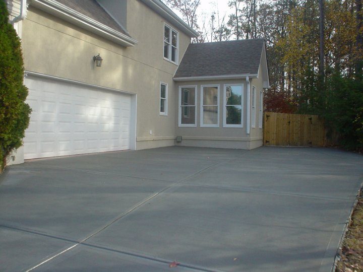 Finished concrete driveway and flatwork in Woodstock, GA